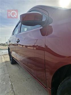 نیسان ڤێرسا